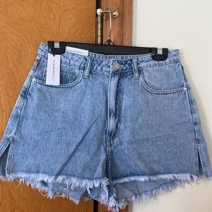 WeWoreWhat “The Boyfriend Short” Light Blue Wash Size 28